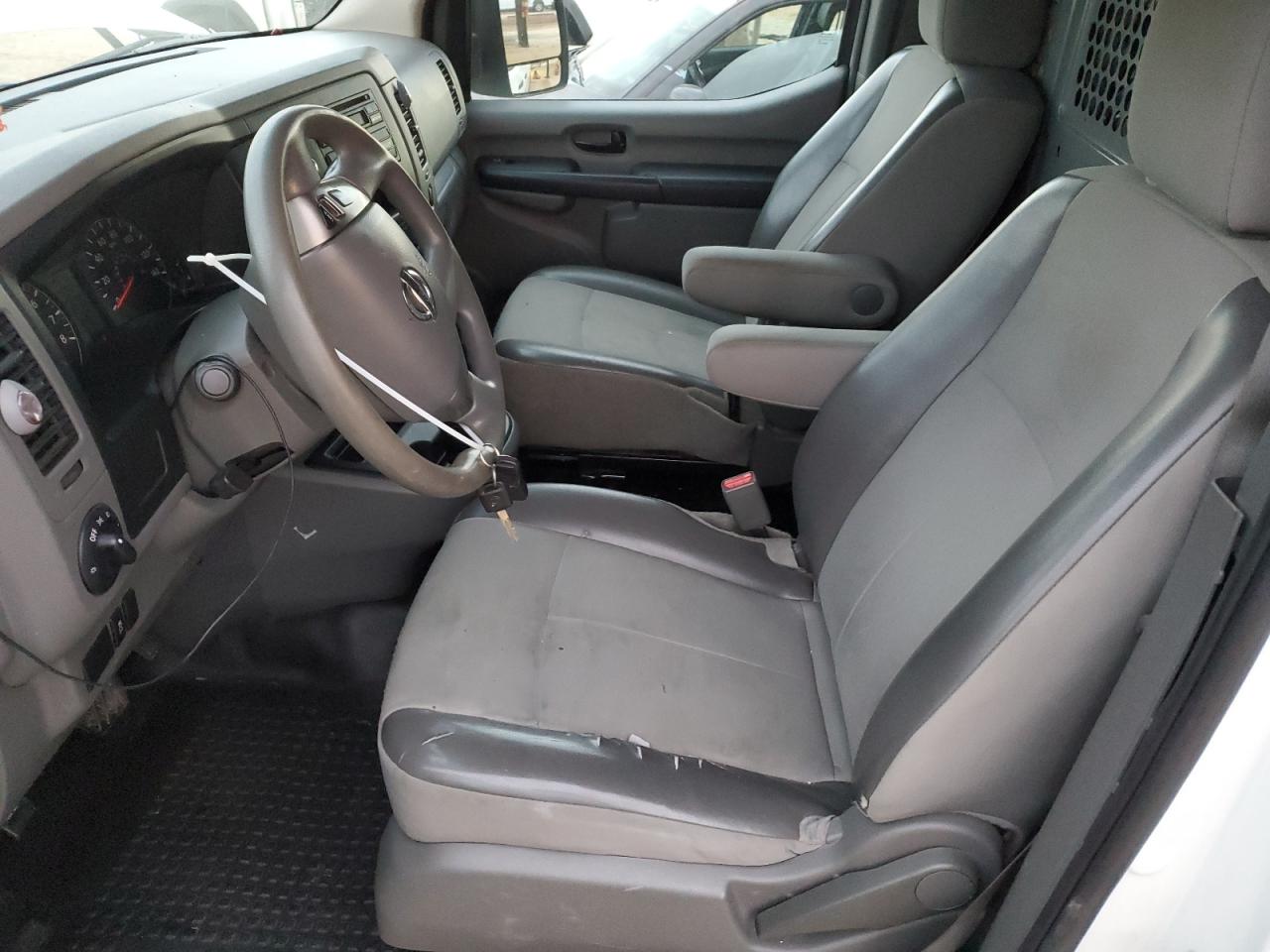 2016 Nissan NV - Image 7