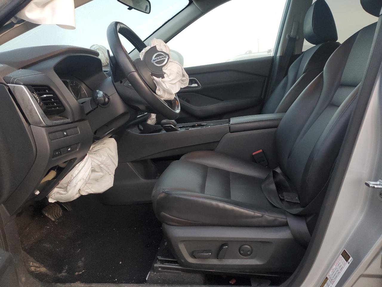 2021 Nissan Rogue - Image 7