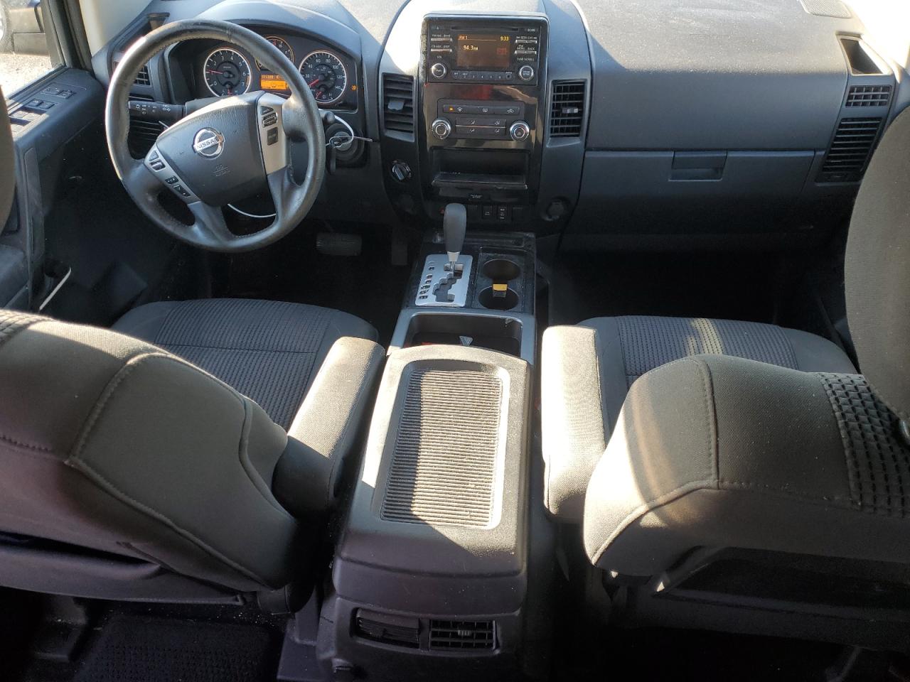 2013 Nissan Titan - Image 8