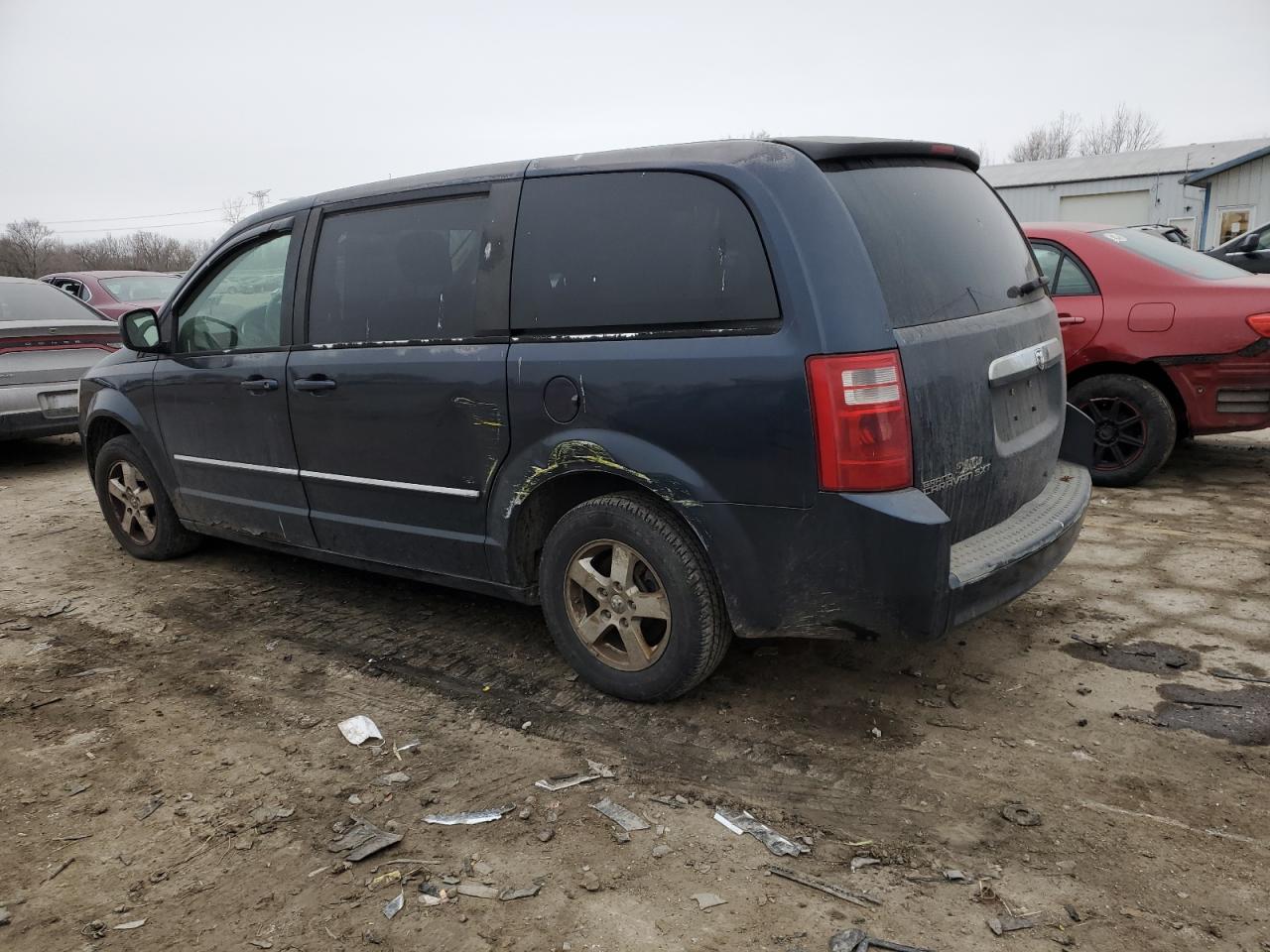 2008 Dodge Caravan - Image 2
