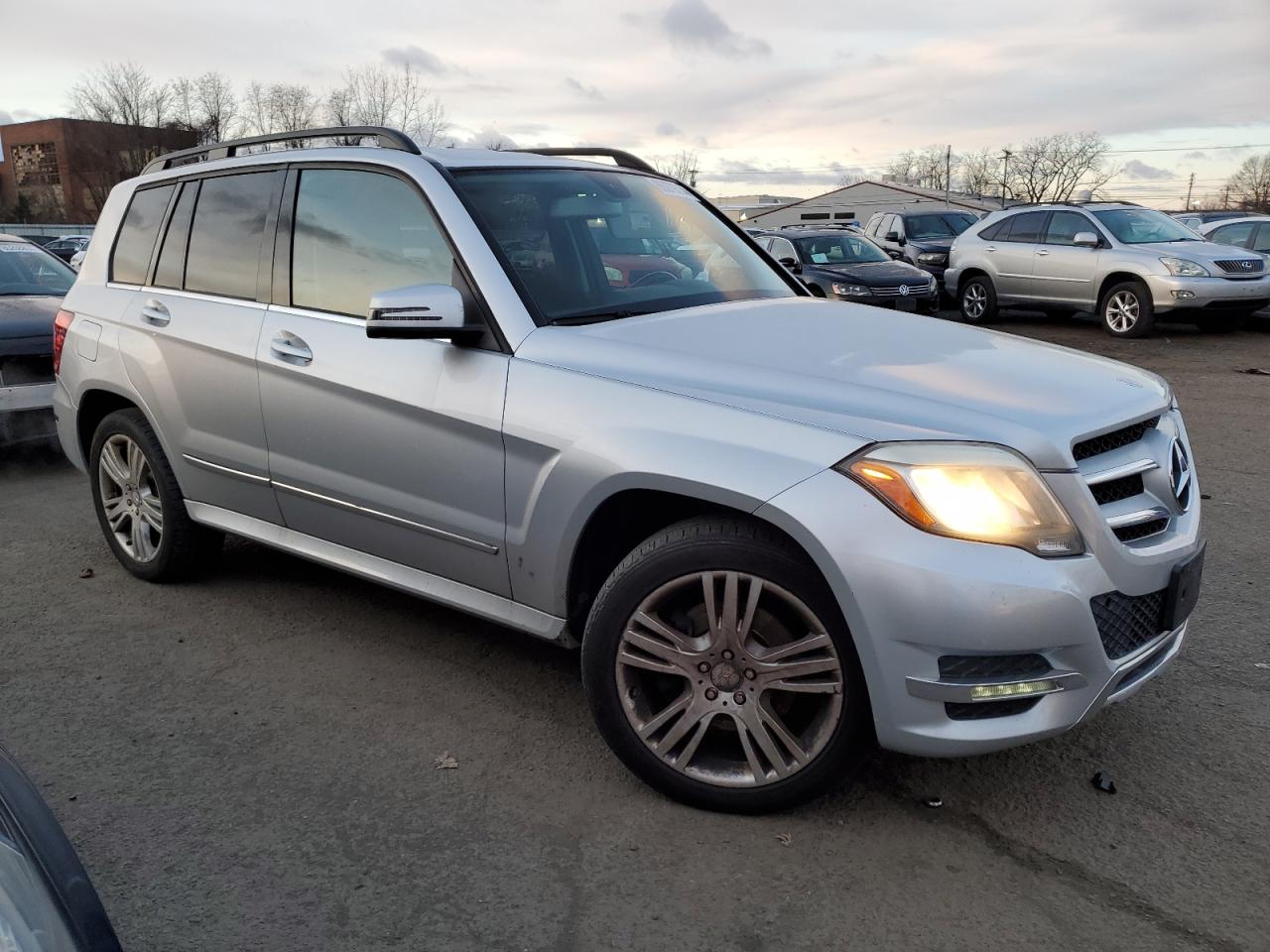 VIN WDCGG8JB2DG106840 2013 MERCEDES-BENZ GLK-CLASS no.4