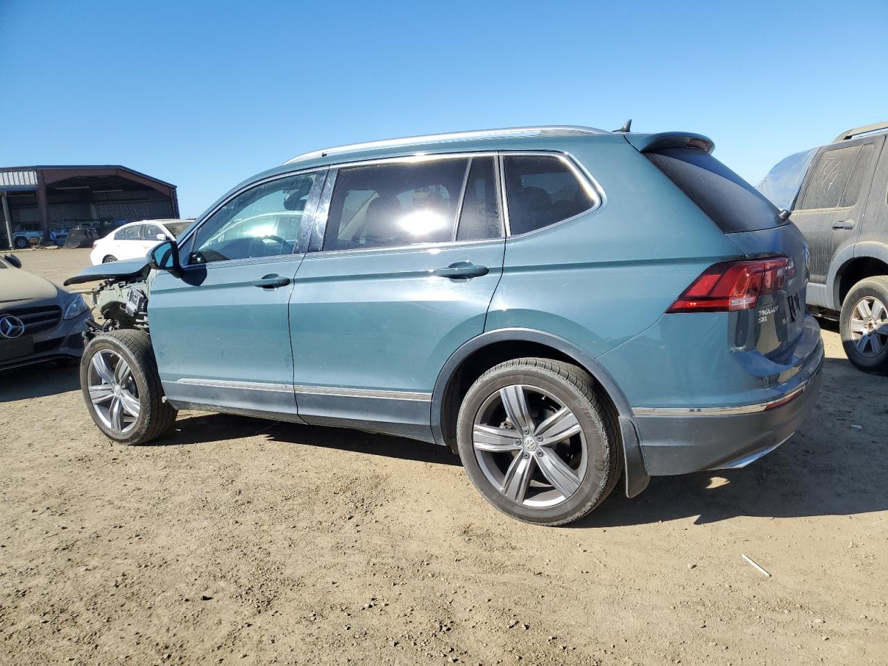 2019 Volkswagen Tiguan - Image 2