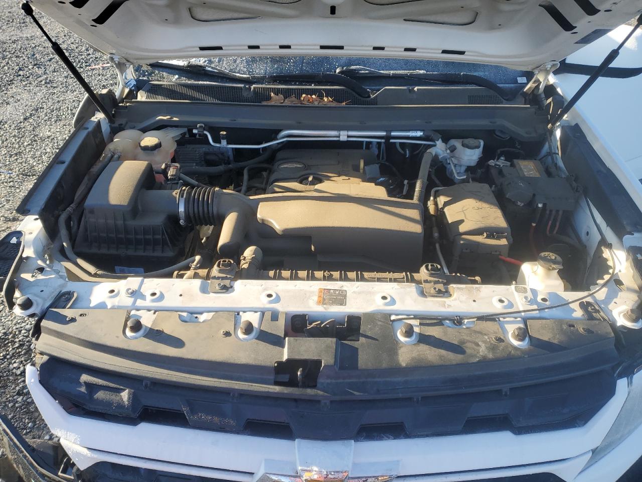 2021 Chevrolet Colorado - Image 13