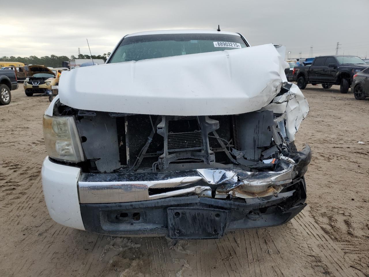 2009 Chevrolet Silverado - Image 5
