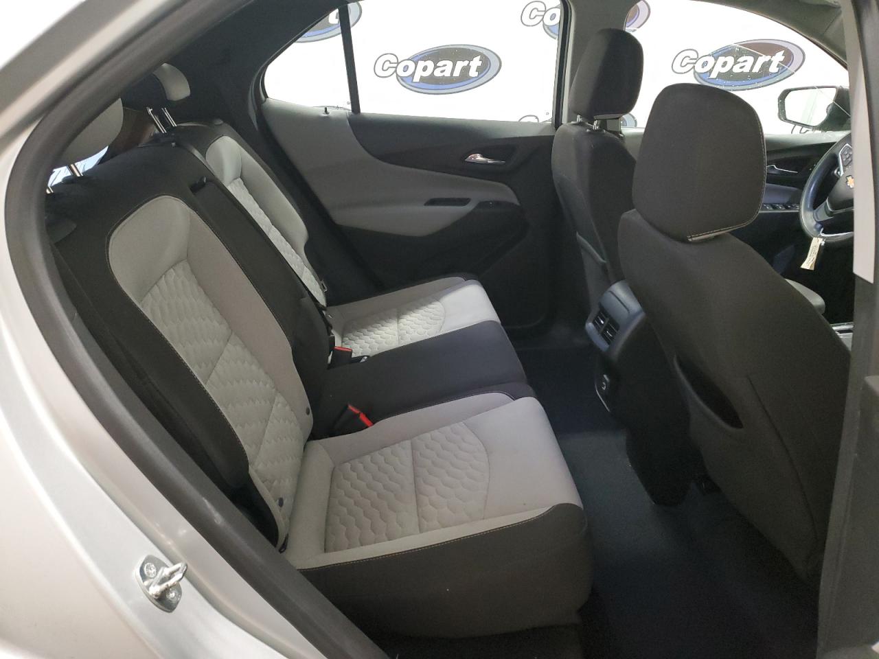 2020 Chevrolet Equinox - Image 11