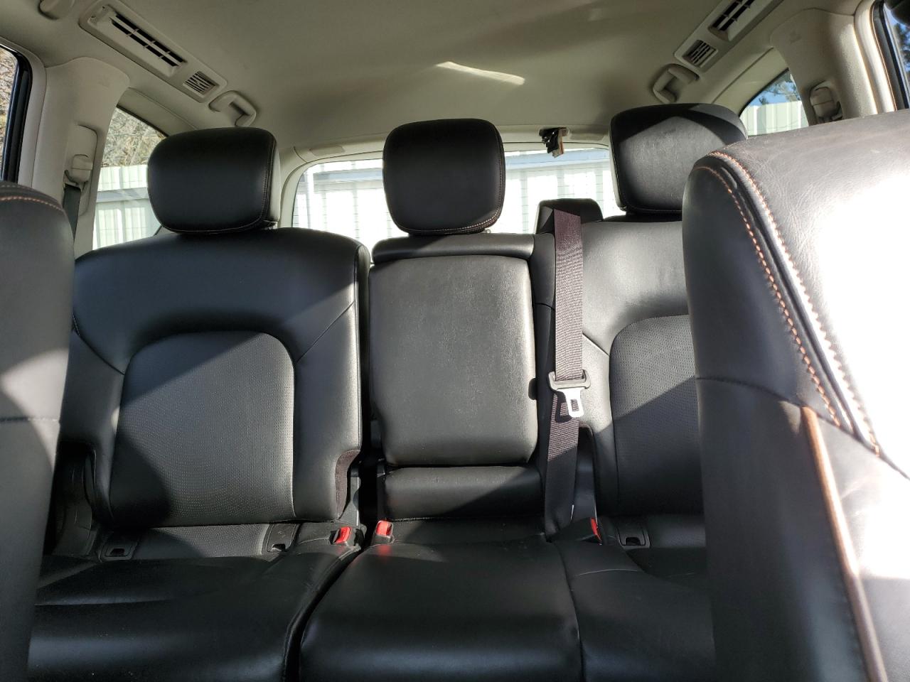 2020 Nissan Armada - Image 10