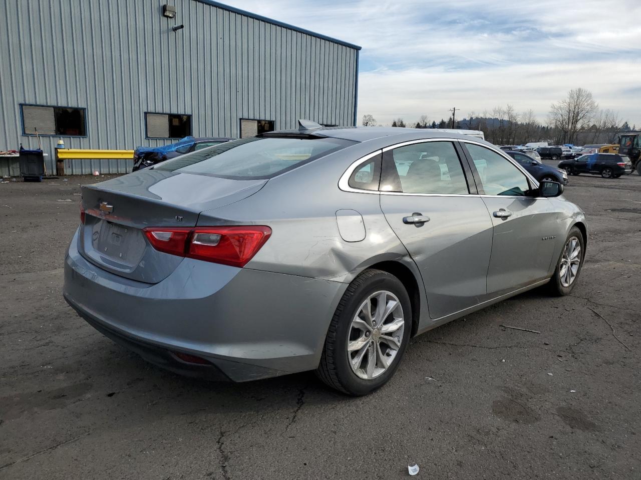 2023 Chevrolet Malibu - Image 3