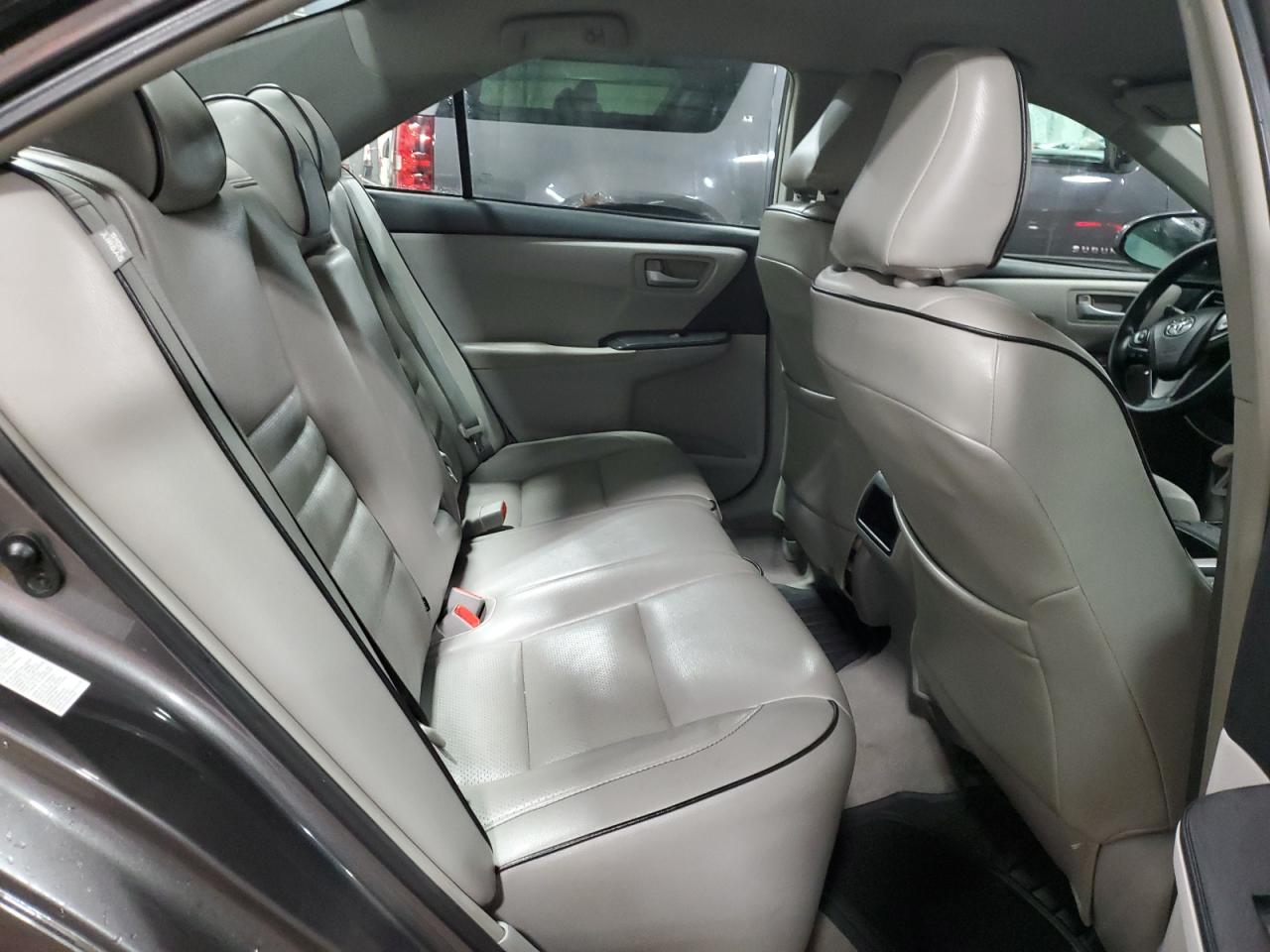 2015 Toyota Camry - Image 10