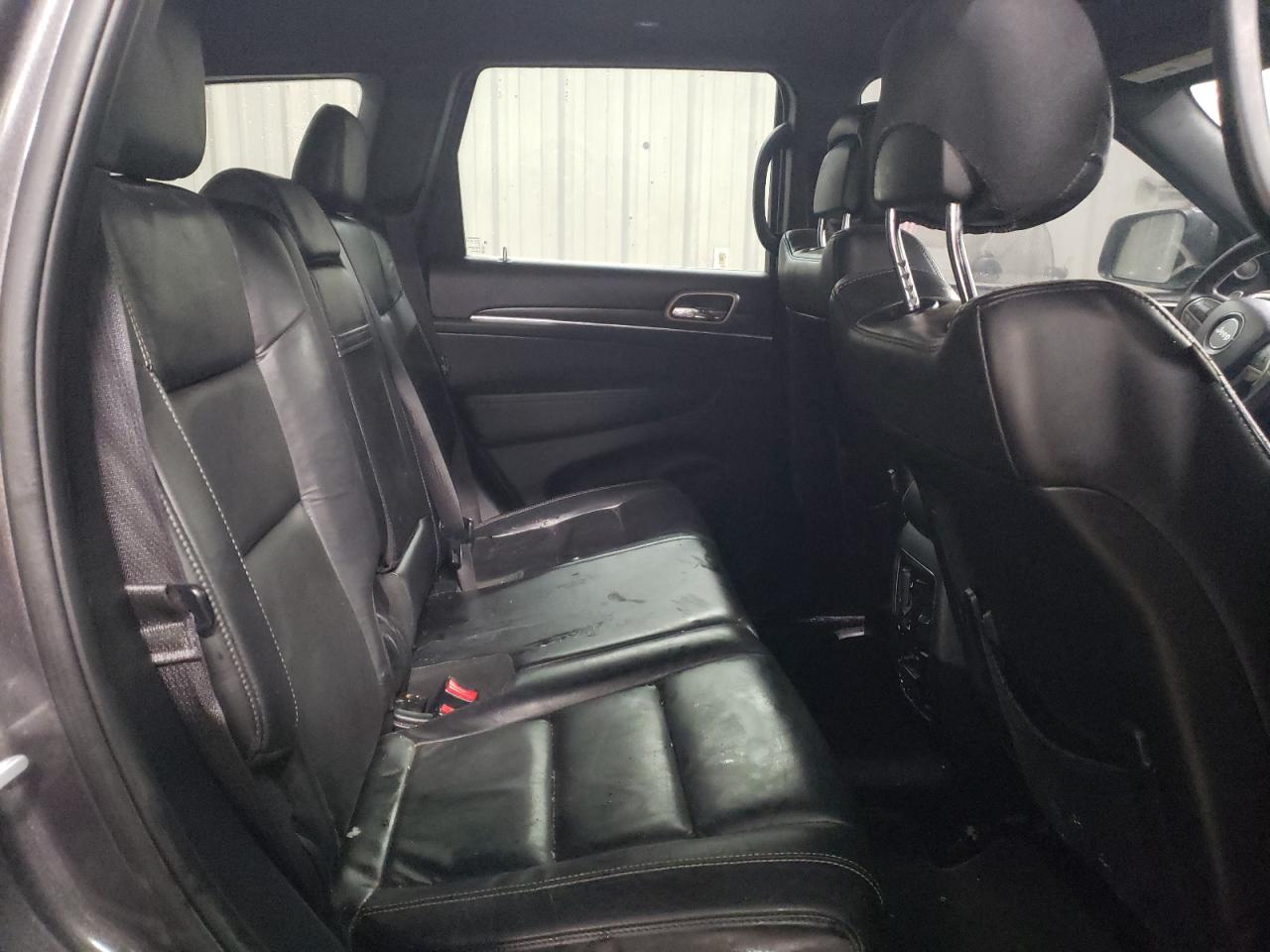 2017 Jeep Grand Cherokee - Image 10