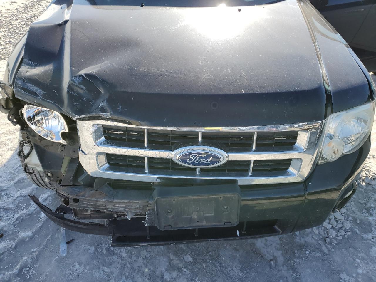 2010 Ford Escape - Image 12