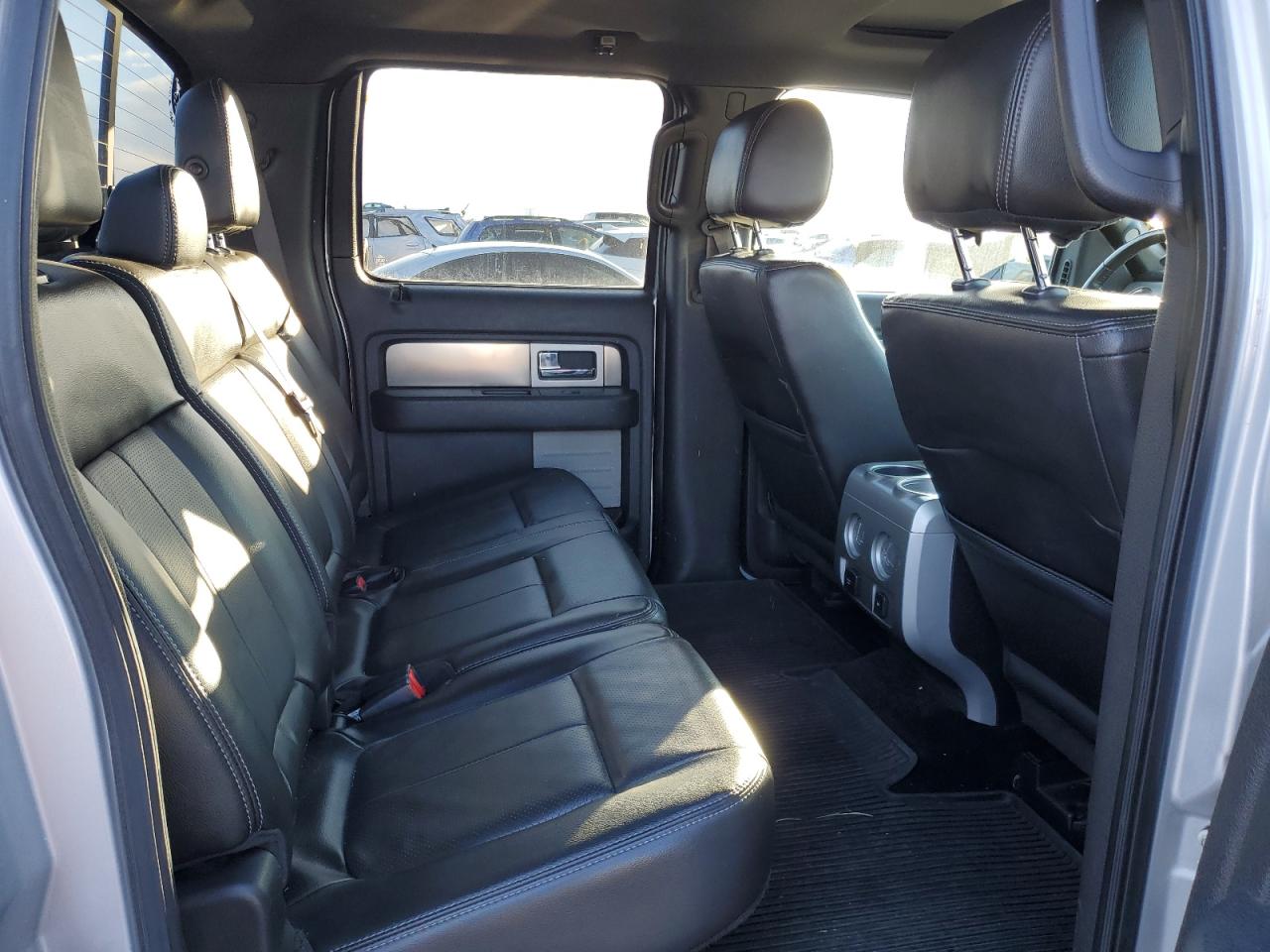 2013 Ford F-150 - Image 10