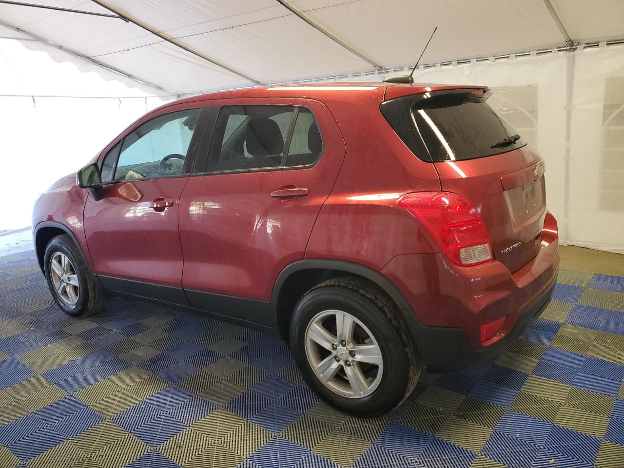 2021 Chevrolet Trax - Image 2