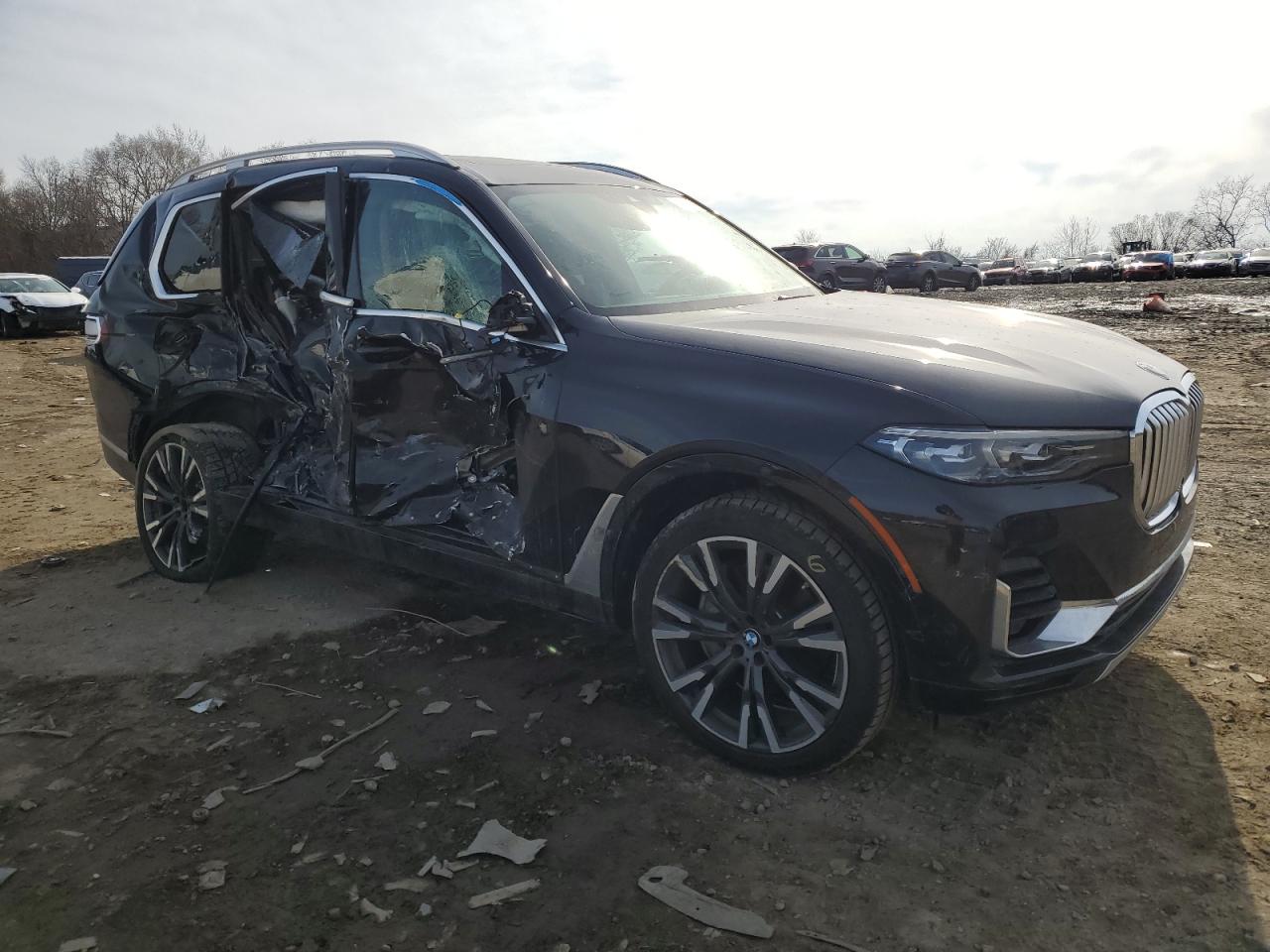 2020 BMW X7 - Image 4