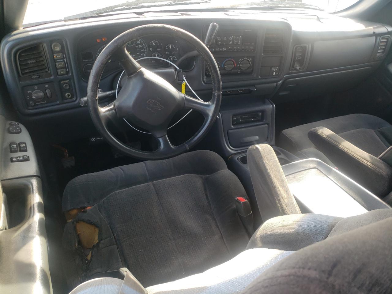 2000 Chevrolet Silverado - Image 8