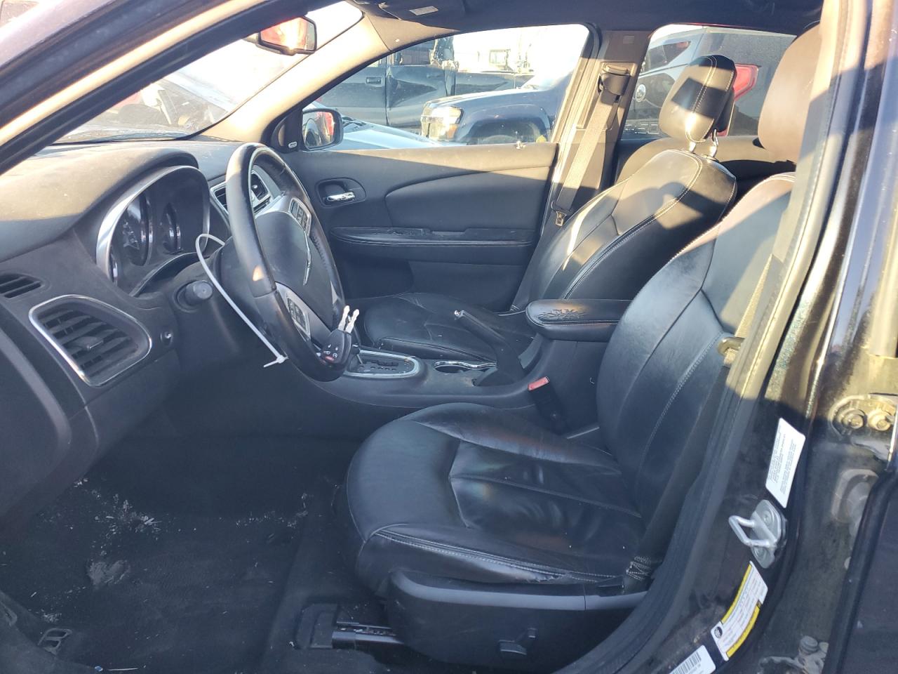 2011 Chrysler 200 - Image 7