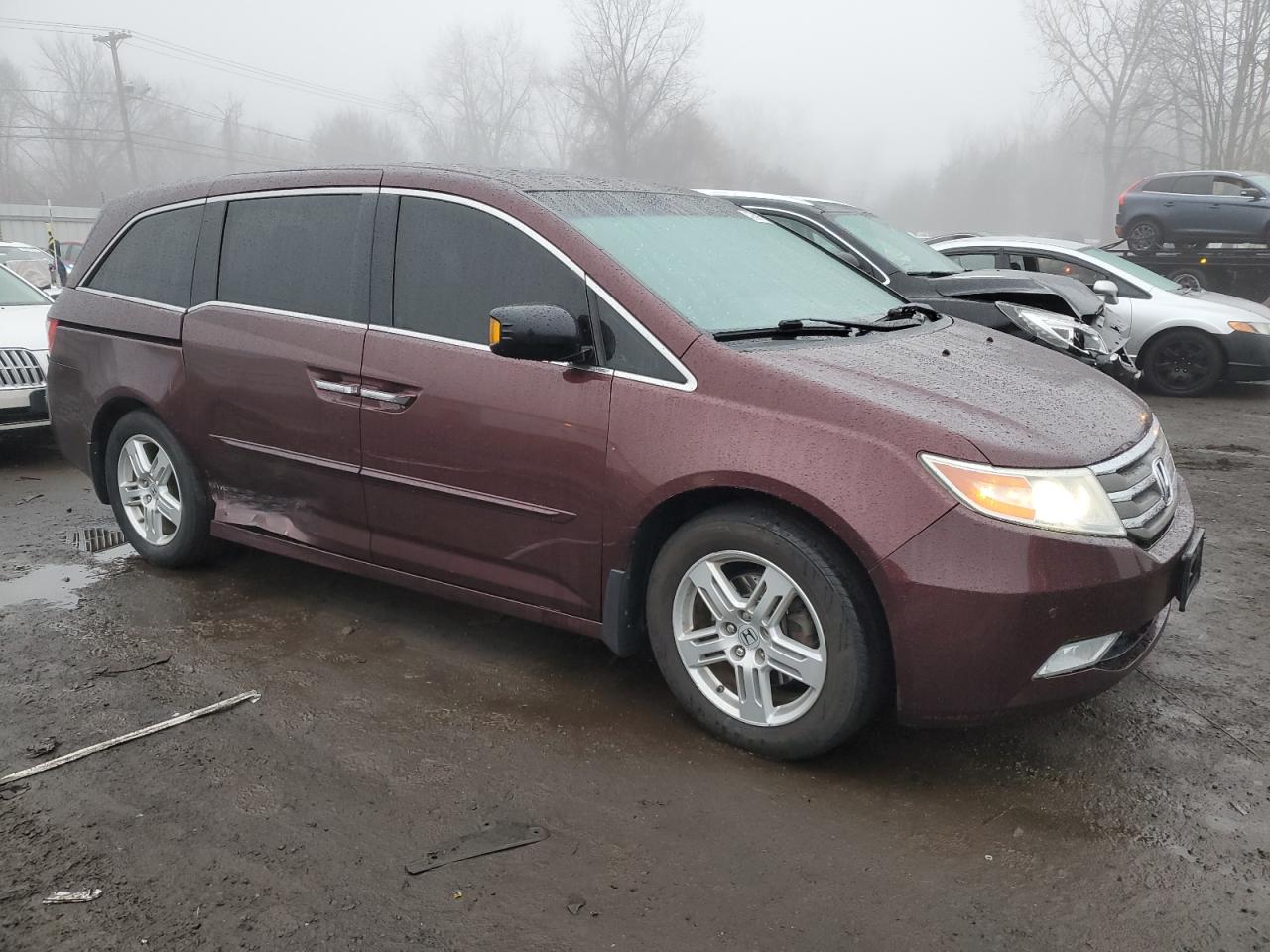2012 Honda Odyssey - Image 4