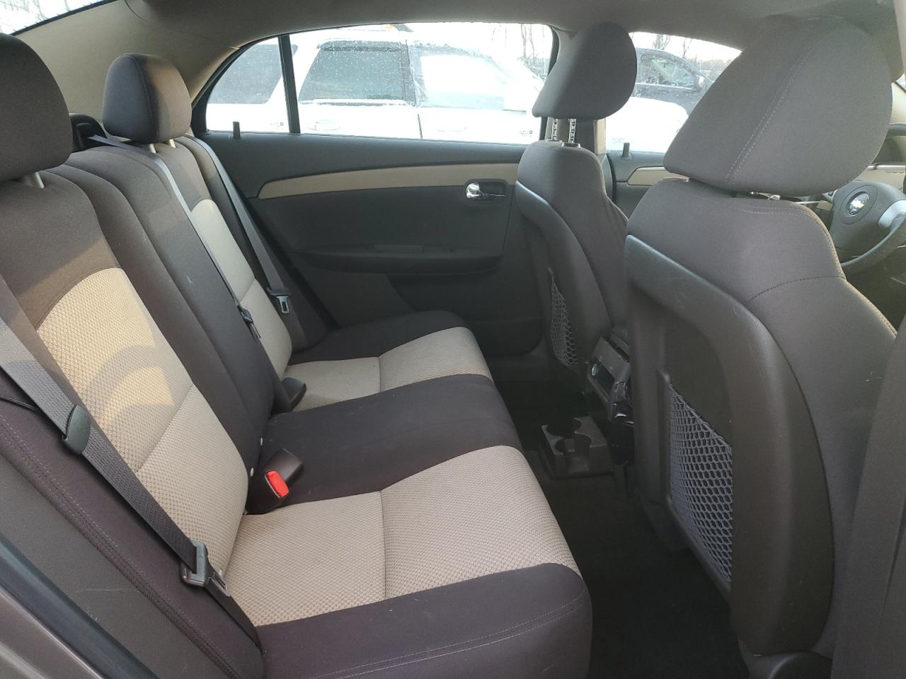 2010 Chevrolet Malibu - Image 10