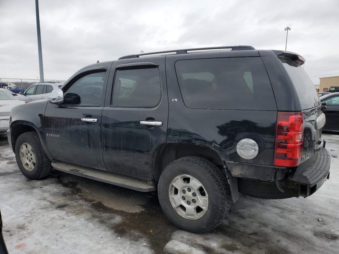 2009 Chevrolet Tahoe - Image 2