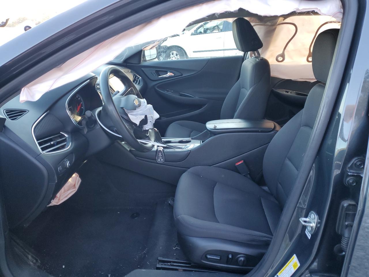 2017 Chevrolet Malibu - Image 7
