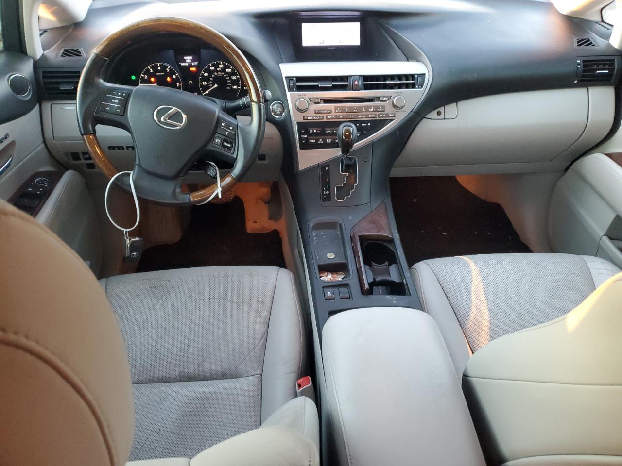 2010 Lexus RX - Image 8