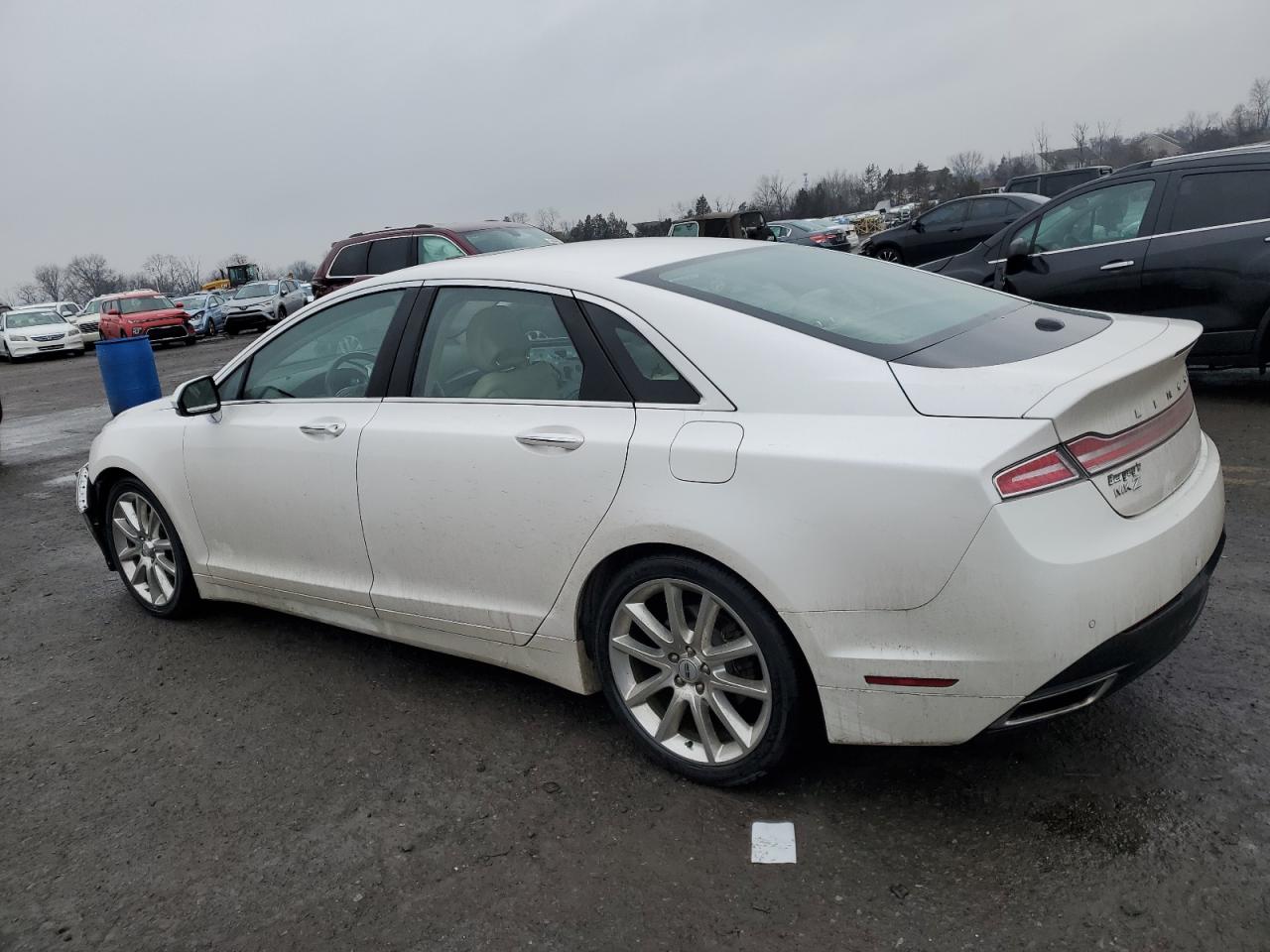 2016 Lincoln MKZ - Image 2