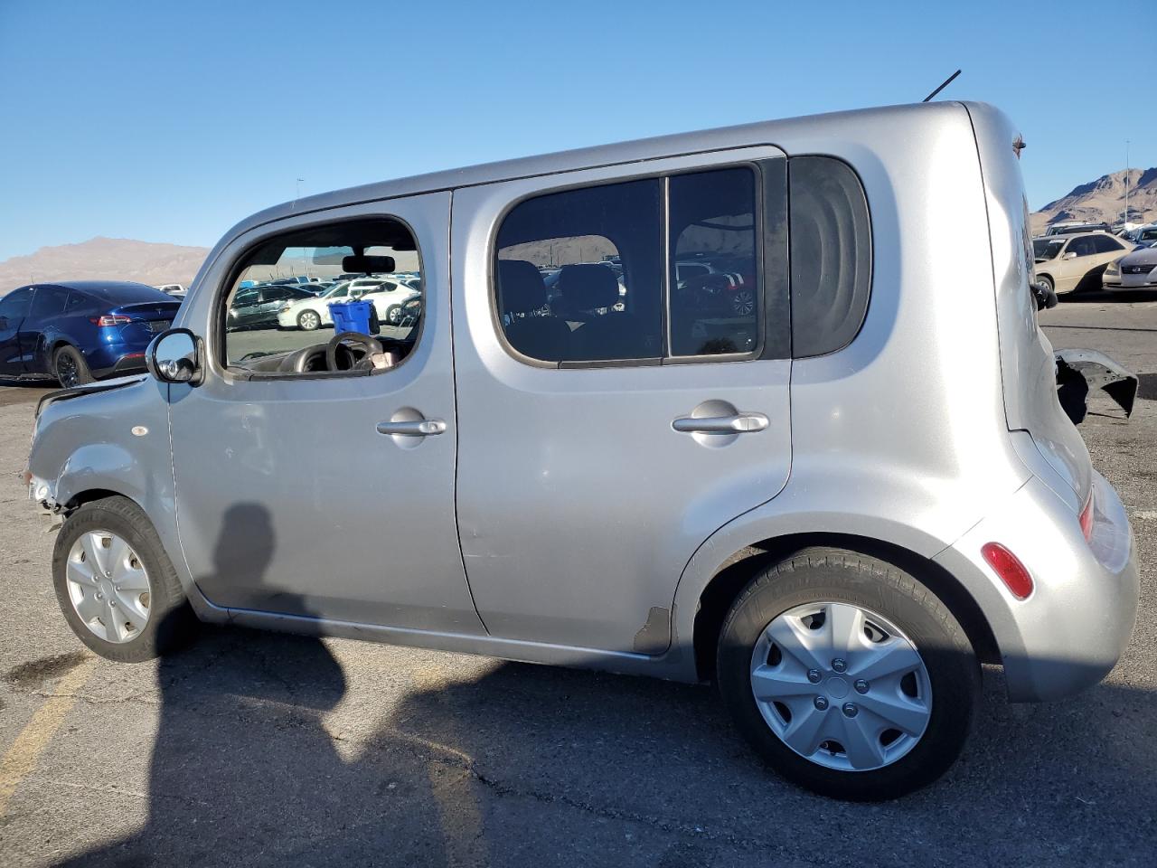 2009 Nissan Cube - Image 2