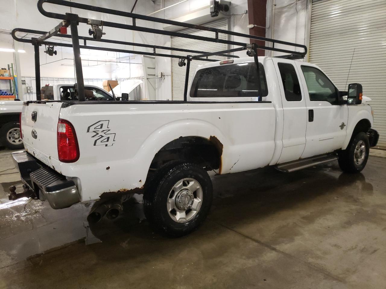 2011 Ford F350 - Image 3