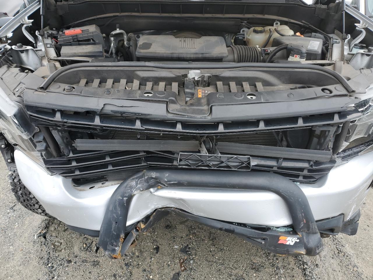 2019 Chevrolet Silverado - Image 11