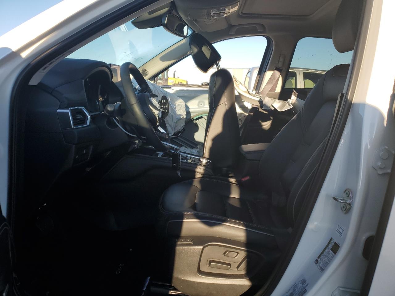 2024 Mazda CX-5 - Image 7