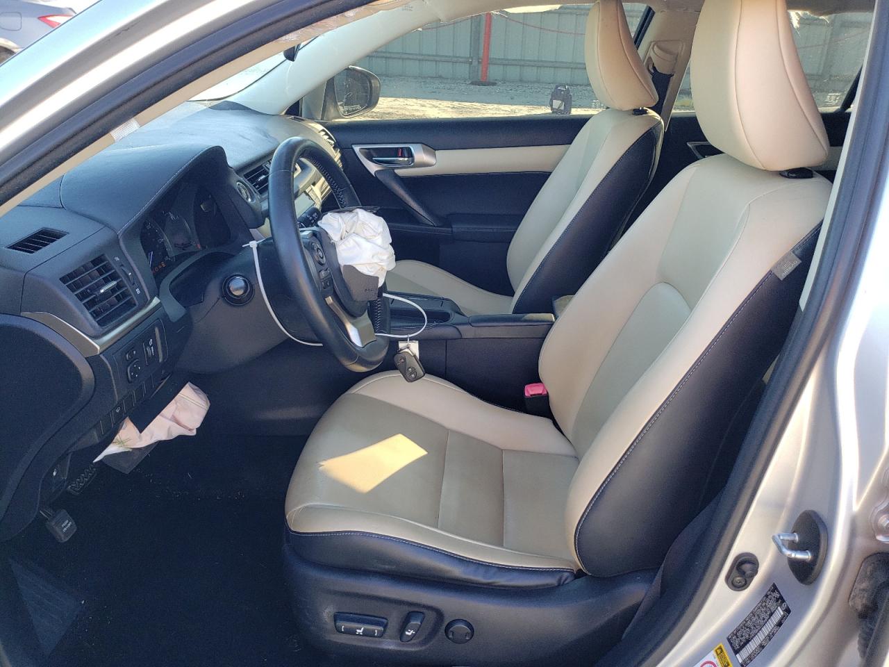 2014 Lexus CT - Image 7