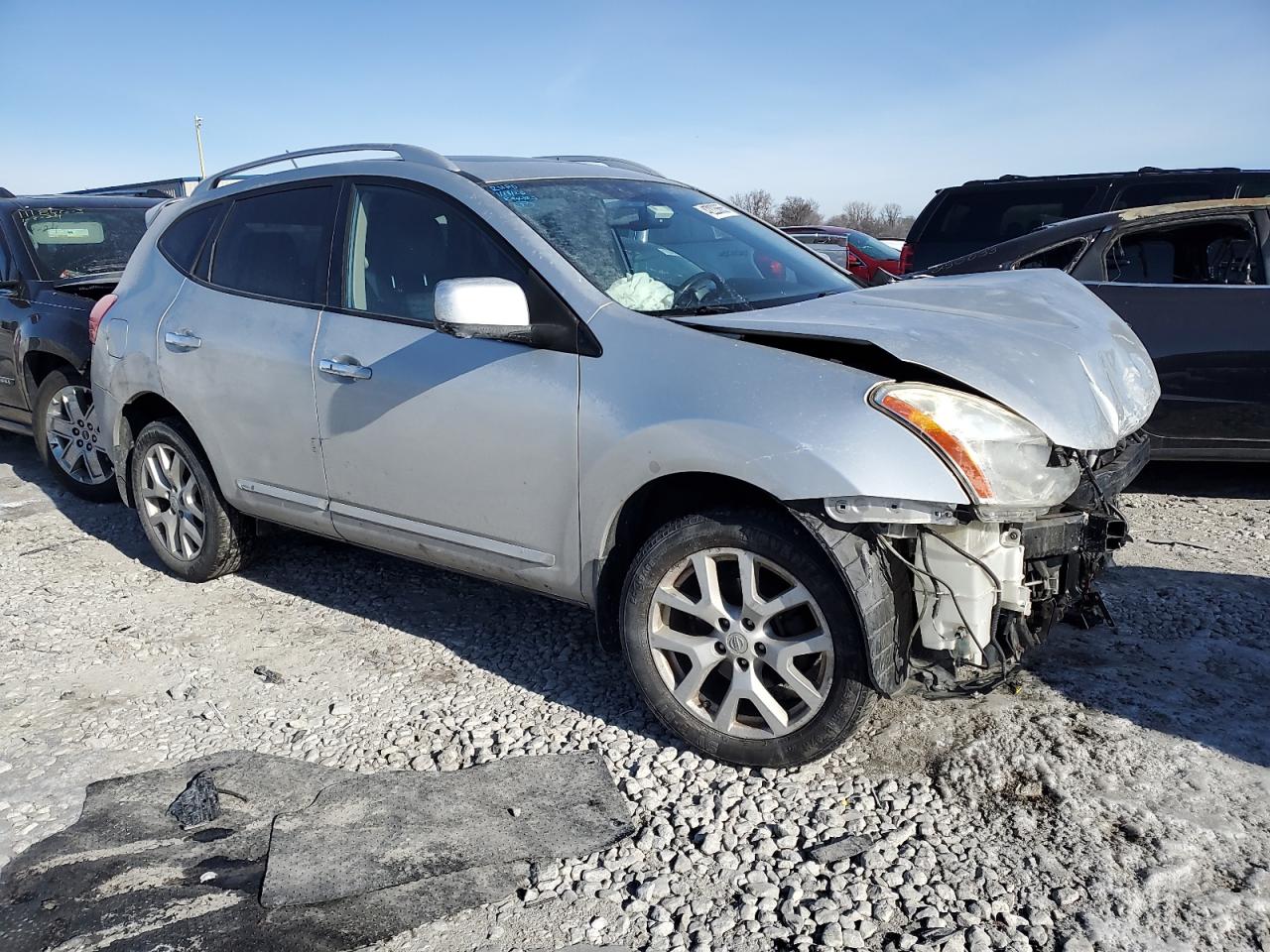 2013 Nissan Rogue - Image 4
