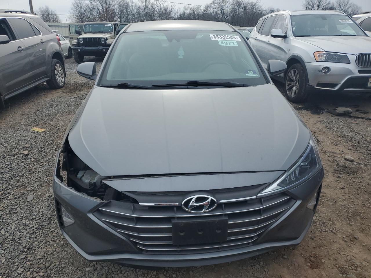 2019 Hyundai Elantra - Image 5
