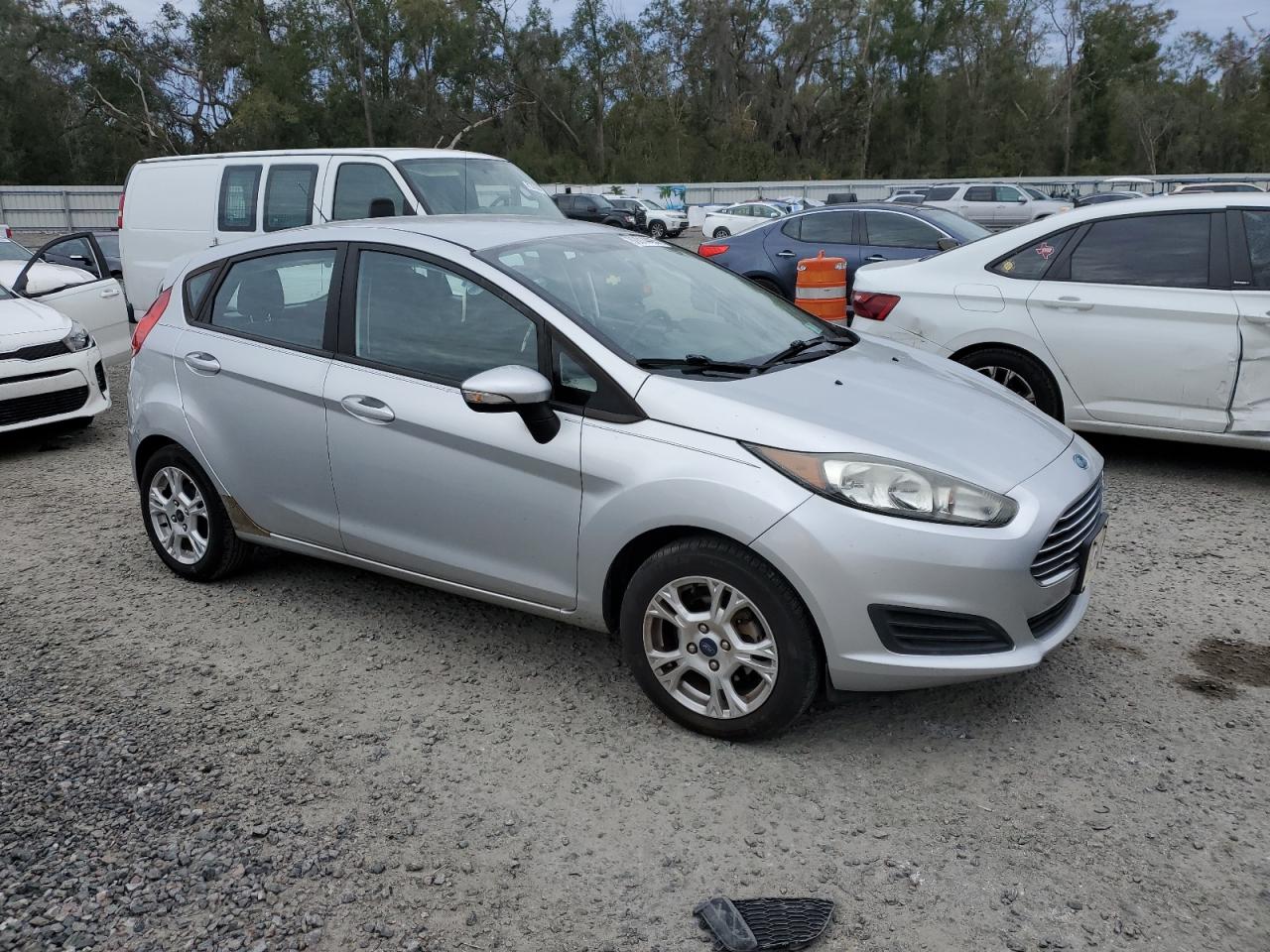 2015 Ford Fiesta - Image 4