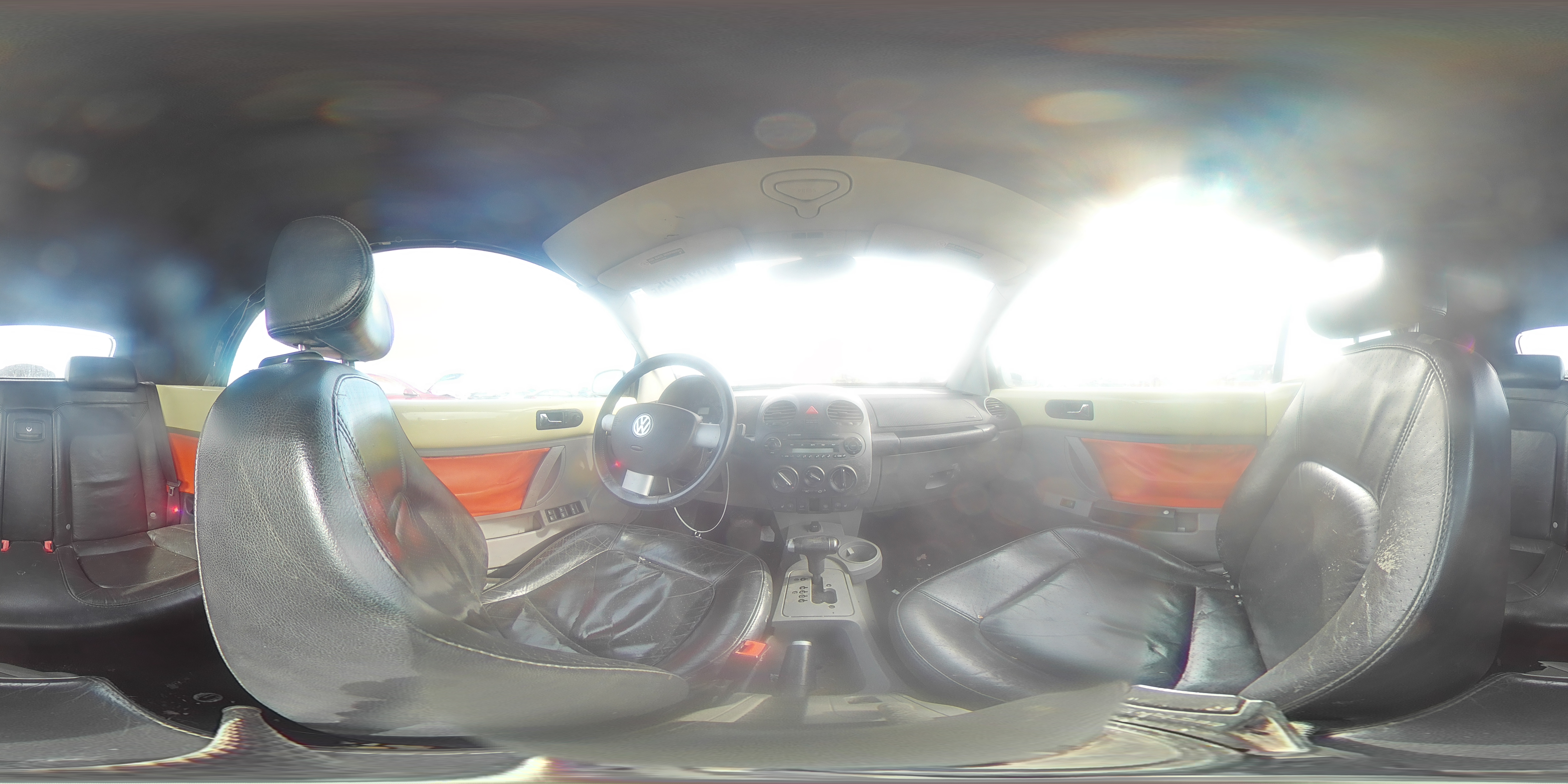 2005 Volkswagen Beetle - Image 13
