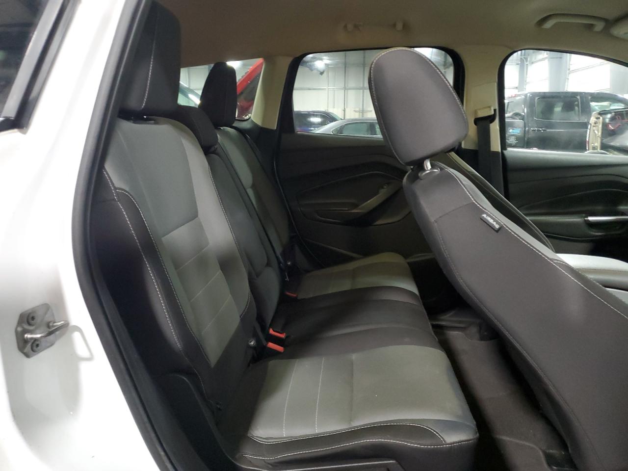 2016 Ford Escape - Image 12