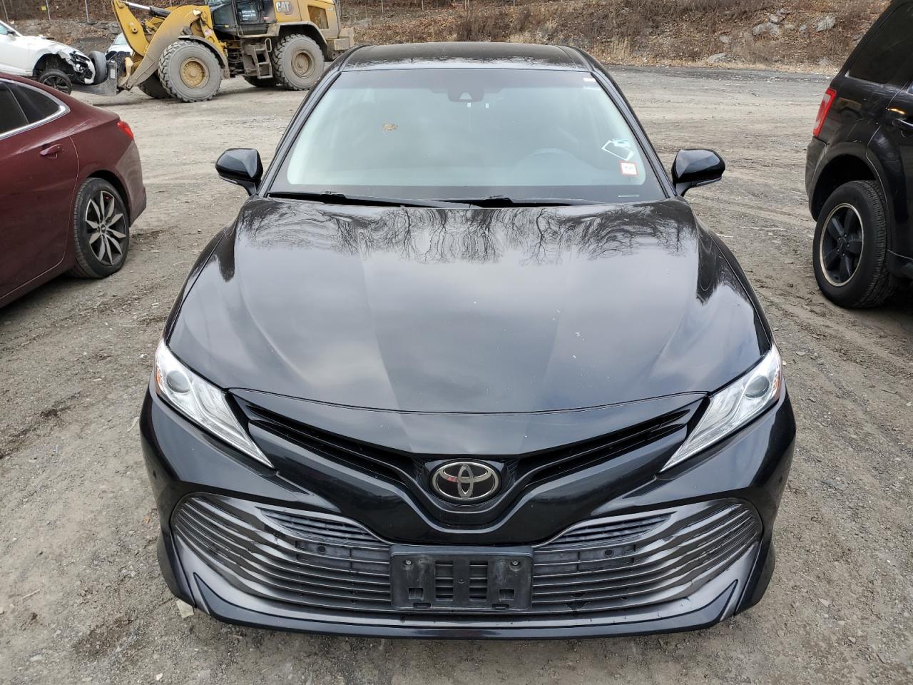 VIN 4T1B11HK8JU040351 2018 TOYOTA CAMRY no.5