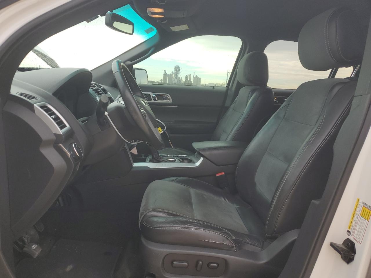 2015 Ford Explorer - Image 7
