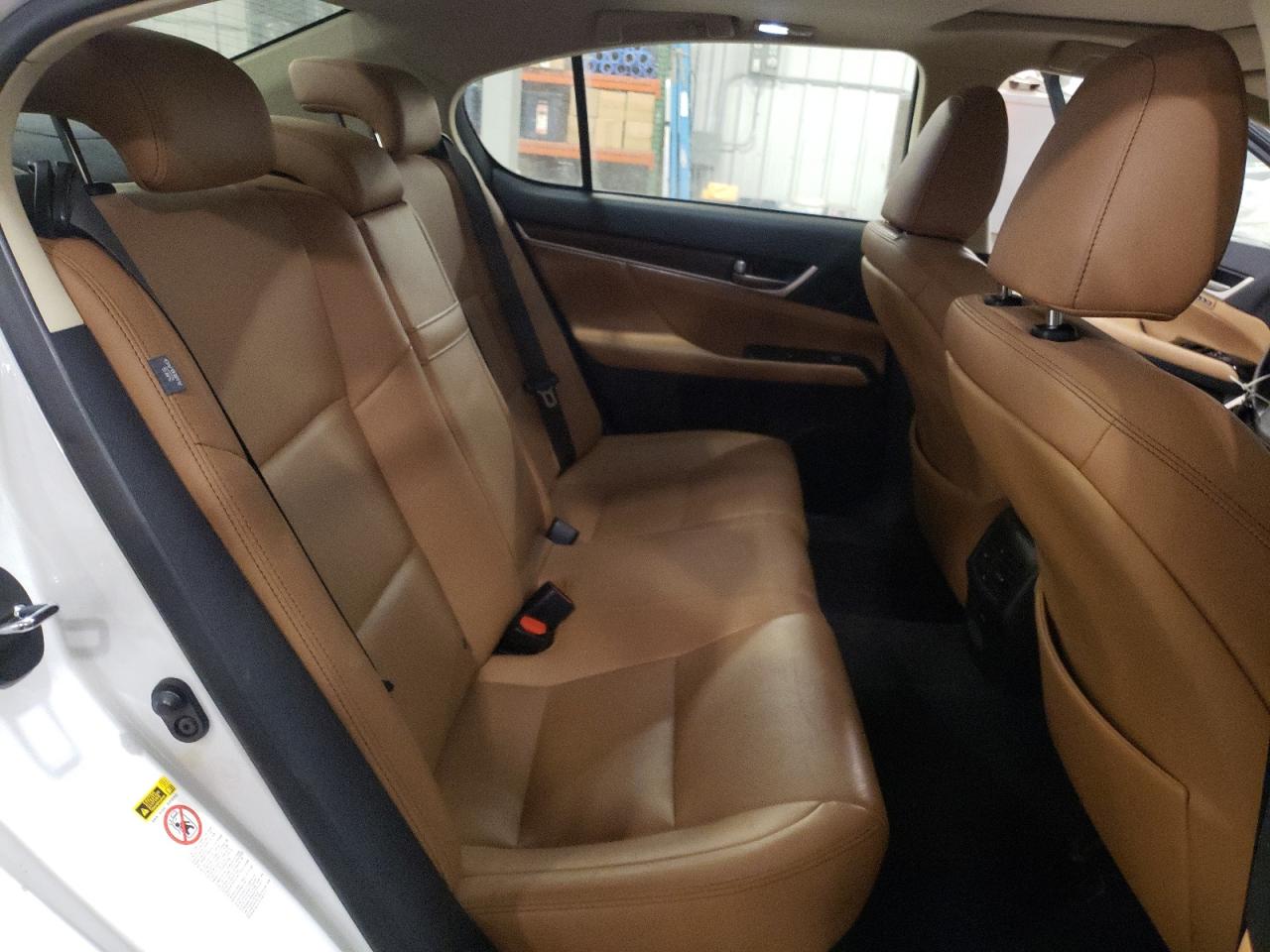 2015 Lexus GS - Image 10