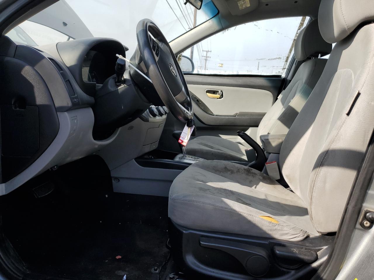 2010 Hyundai Elantra - Image 7
