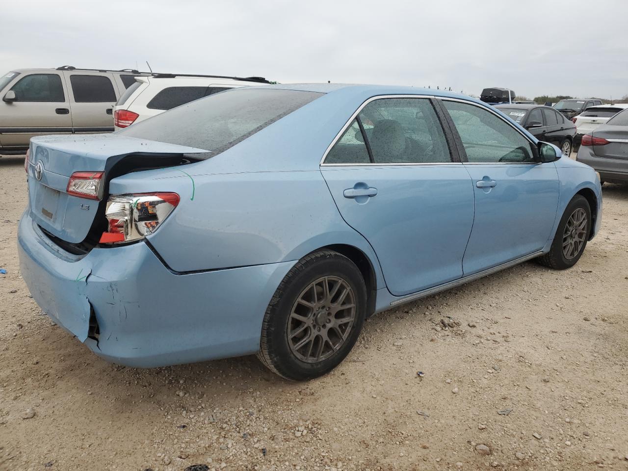 2013 Toyota Camry - Image 3