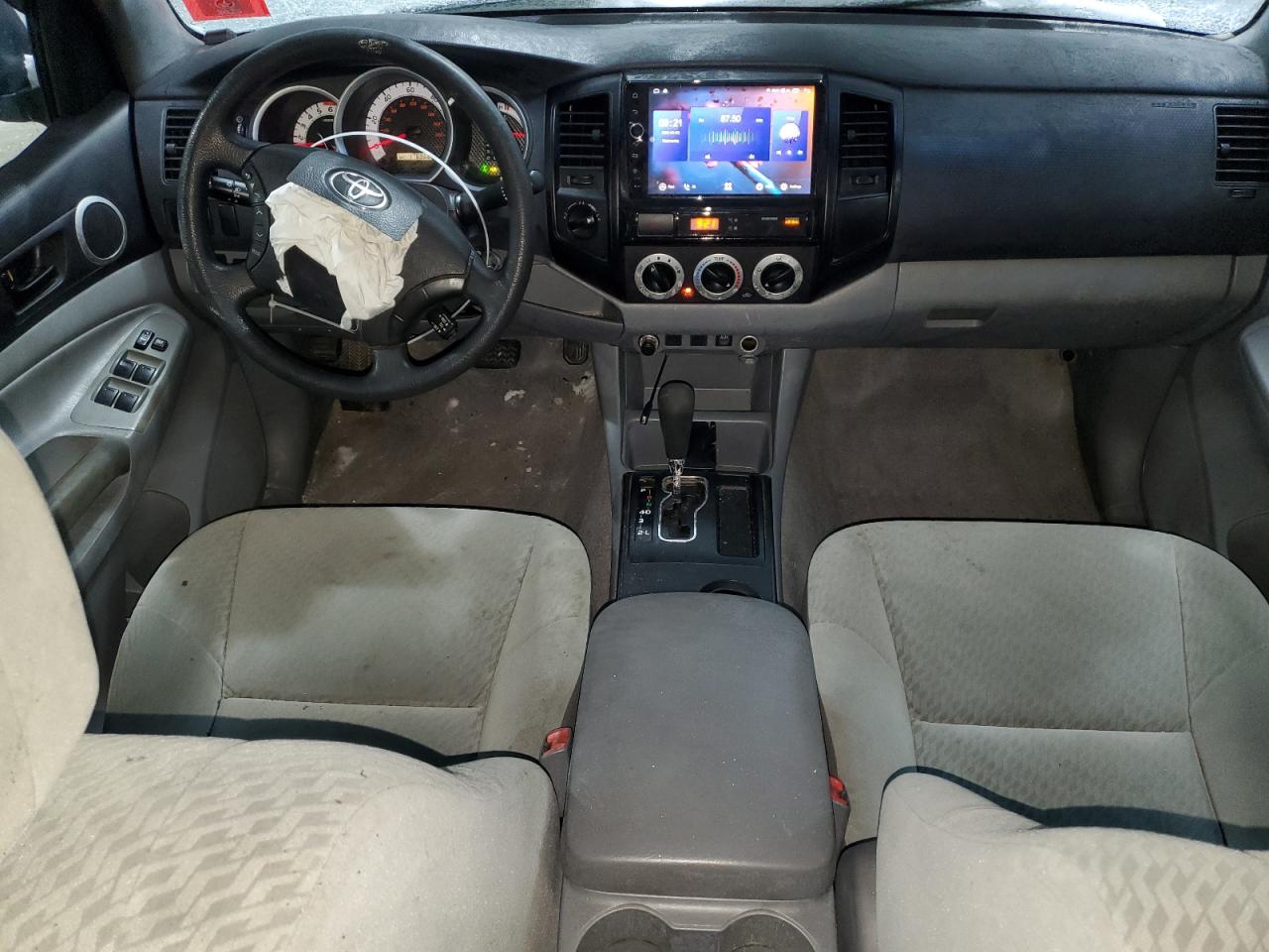 2011 Toyota Tacoma - Image 8