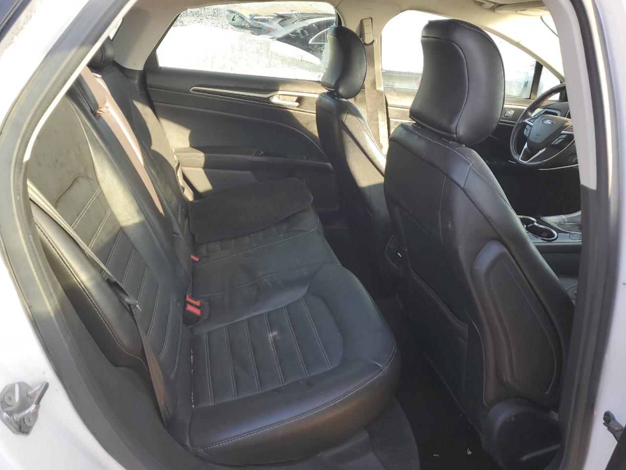 2015 Ford Fusion - Image 10