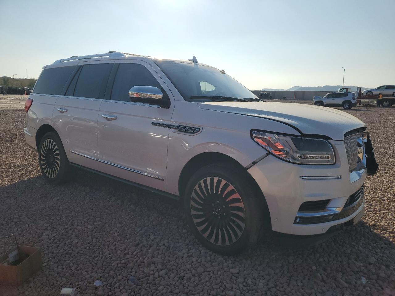 2018 Lincoln Navigator - Image 4