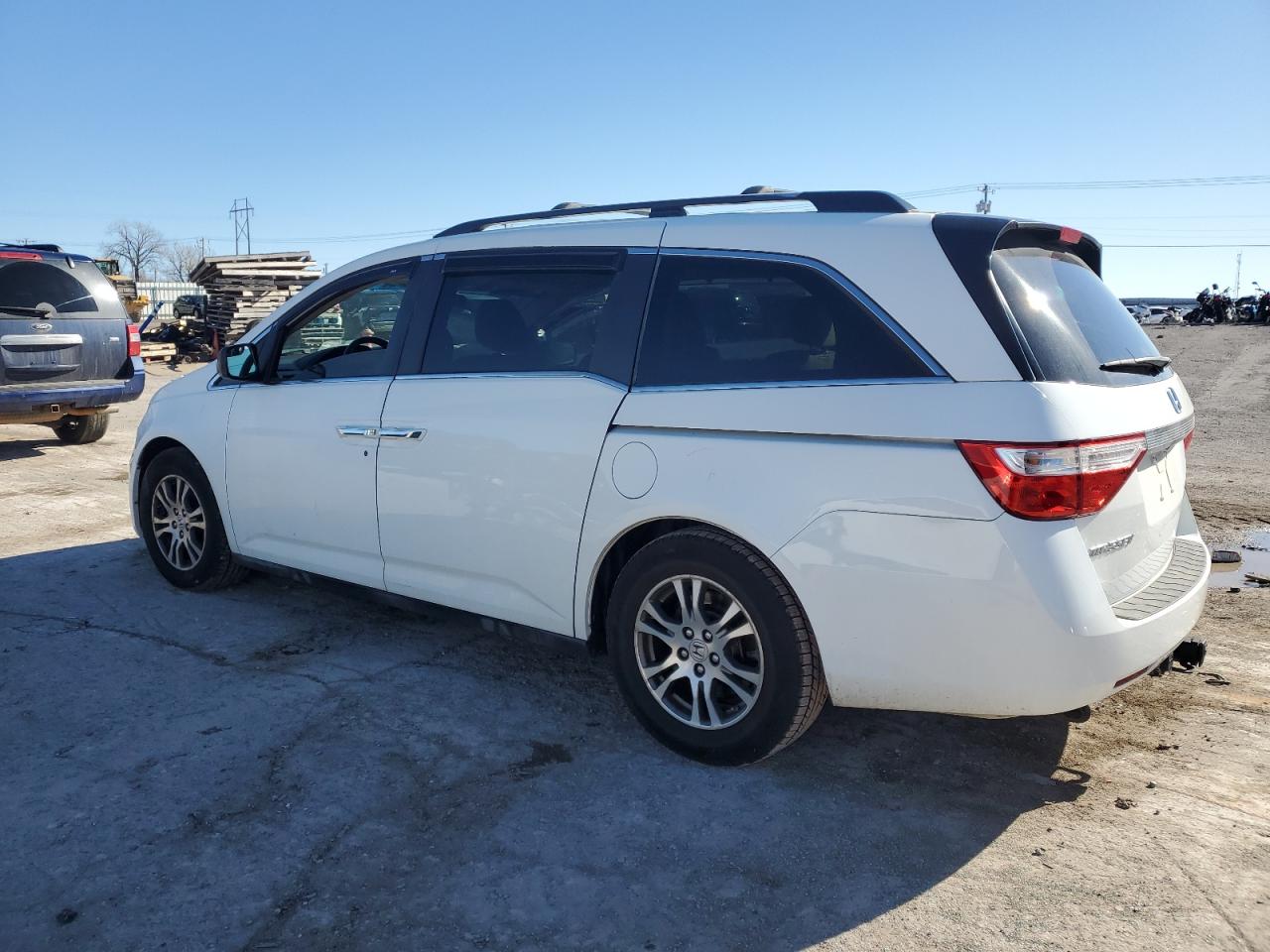 2013 Honda Odyssey - Image 2