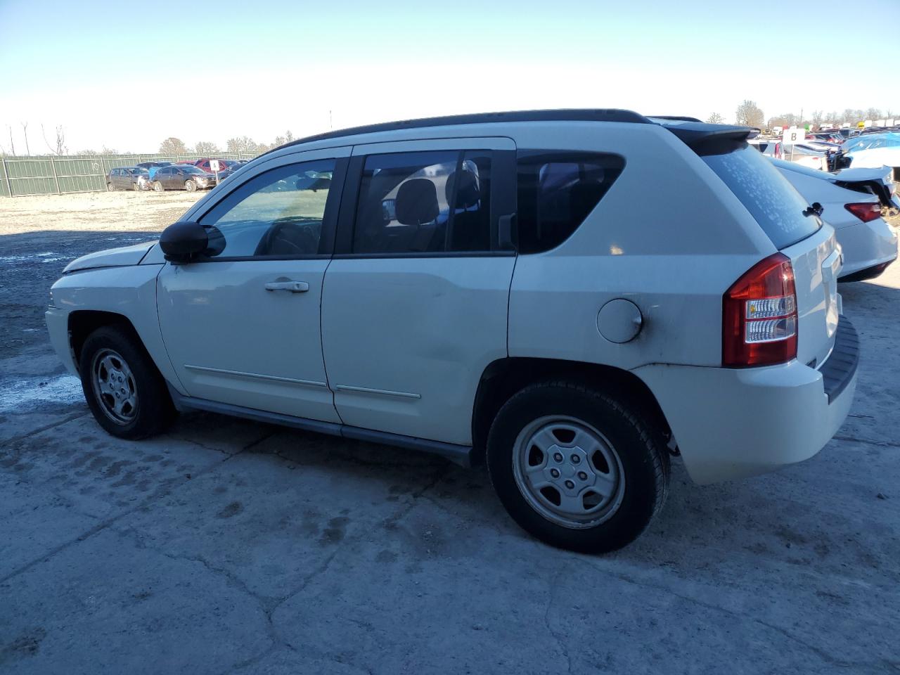 2010 Jeep Compass - Image 2