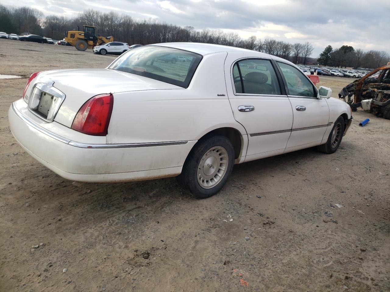 1998 Lincoln Town Car - Image 3