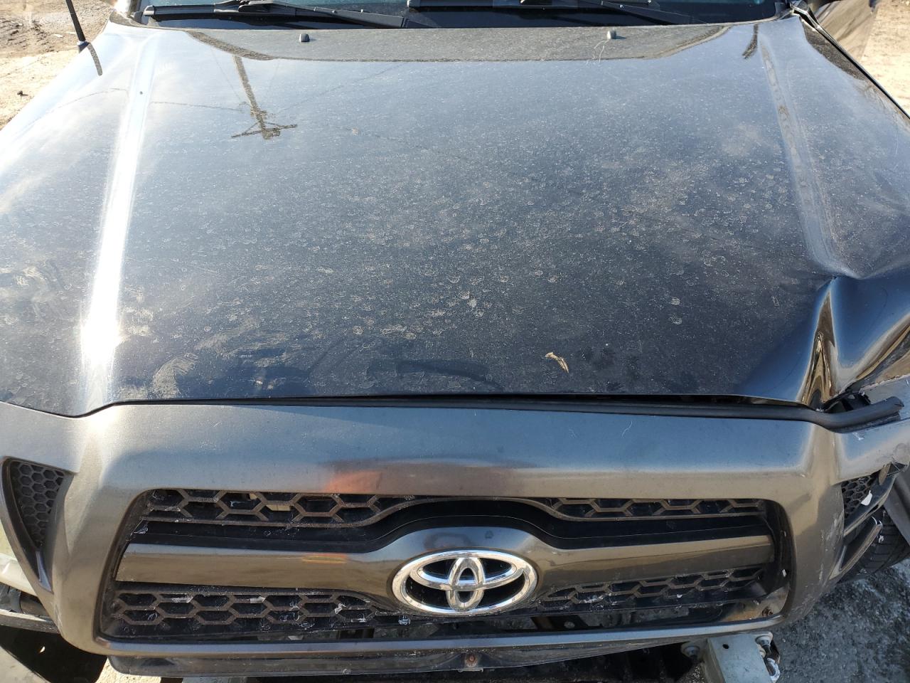 2011 Toyota Tacoma - Image 12