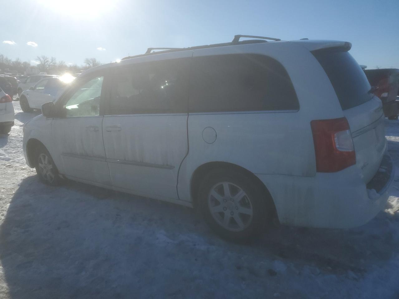 2012 Chrysler Town & Country - Image 2