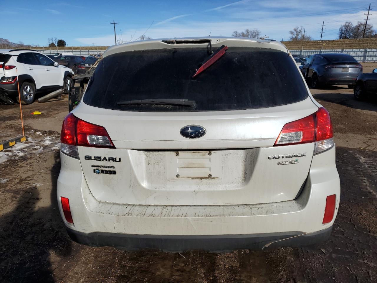 2010 Subaru Outback - Image 6