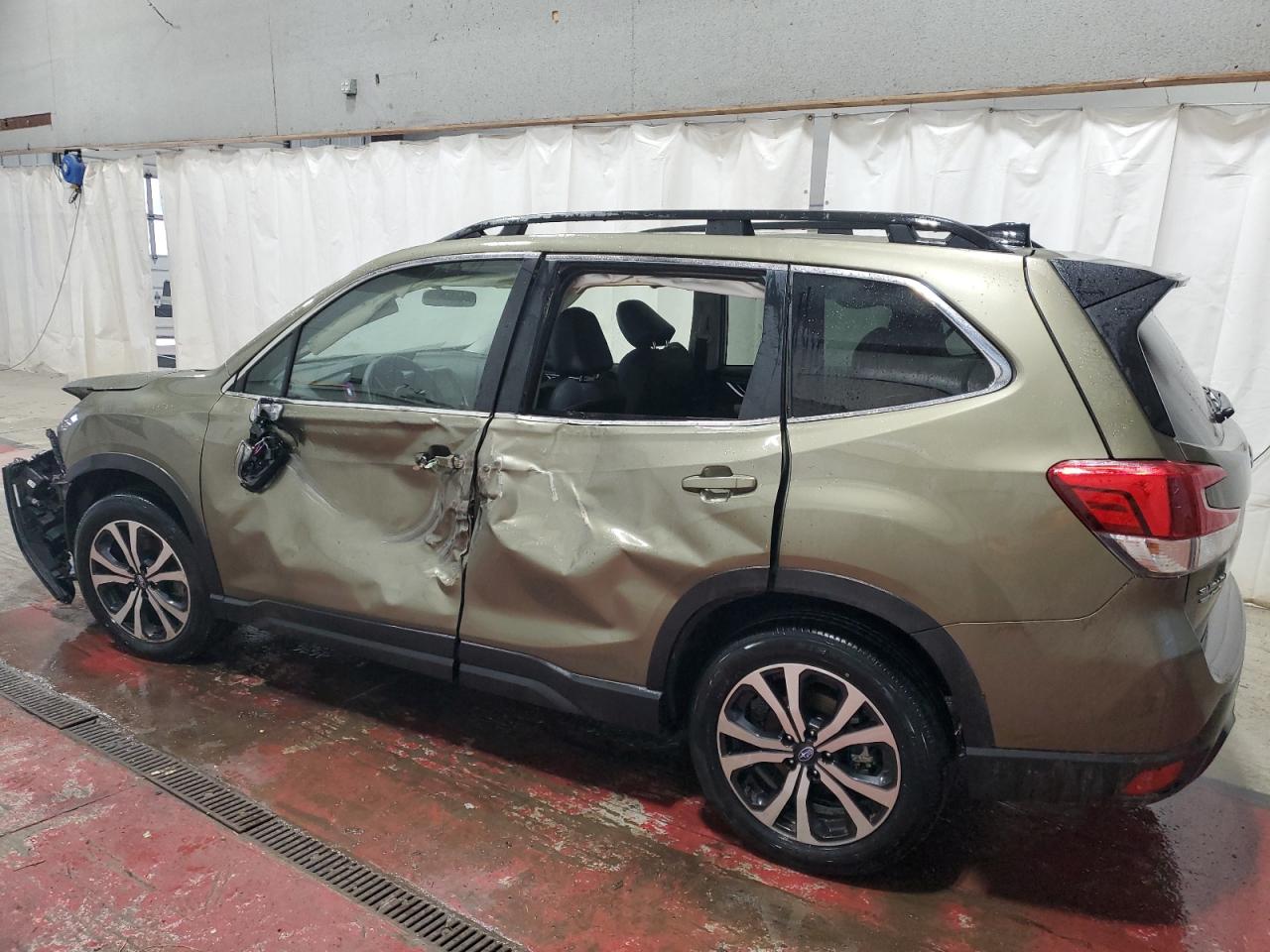 2024 Subaru Forester - Image 2